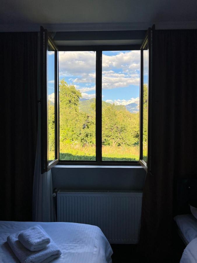 Monte Bianco Bed & Breakfast Mestia Exterior foto