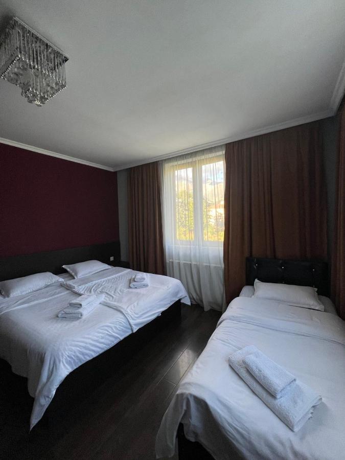 Monte Bianco Bed & Breakfast Mestia Exterior foto