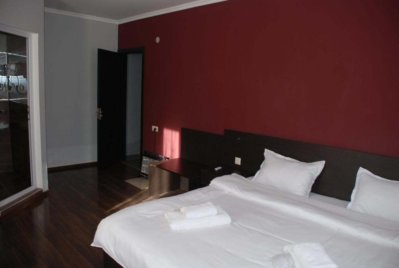 Monte Bianco Bed & Breakfast Mestia Exterior foto